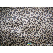 Patrón tejido de estampado de leopardo clásico